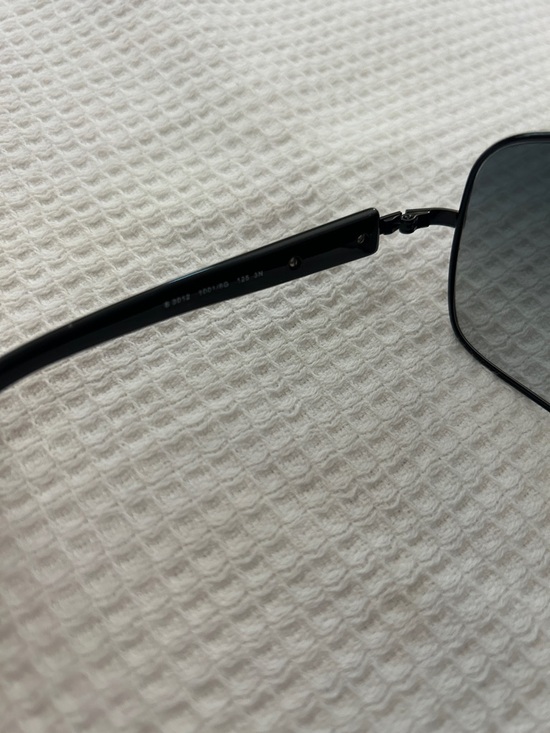 Burberry Shield Sunglasses Y2K Semi Rim Black Grey Lens Minimalist w Case - Picture 4 of 10